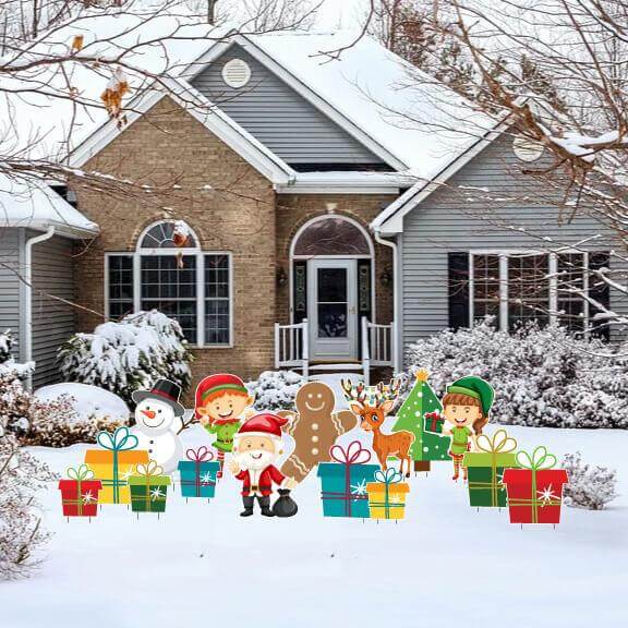 Christmas Themed Yard Letter Greetings Accessory Set 15 pc